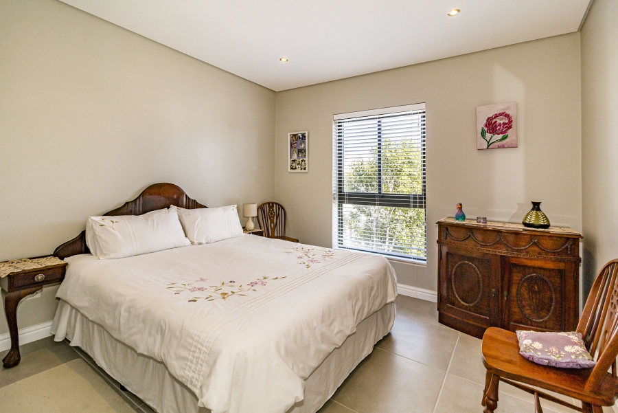To Let 4 Bedroom Property for Rent in Croydon Gardens Estate Western Cape